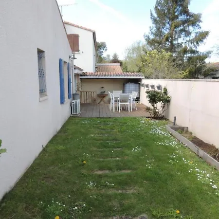 Maison Medis, 3 Pieces, 6 Personnes - Fr-1-71-72 Vakantiehuis *