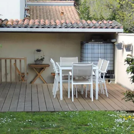 Vakantiehuis Maison Medis, 3 Pieces, 6 Personnes - Fr-1-71-72