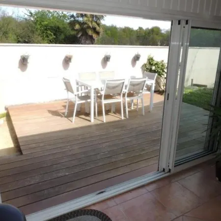 Vakantiehuis Maison Medis, 3 Pieces, 6 Personnes - Fr-1-71-72